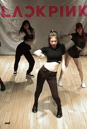 크롭탑이 잘 어울리는 블랙핑크.jpgif | 인스티즈