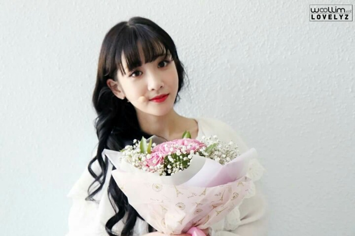 [러블리즈] 무민 안경닦이를 선물받아서 지애누나 | 인스티즈