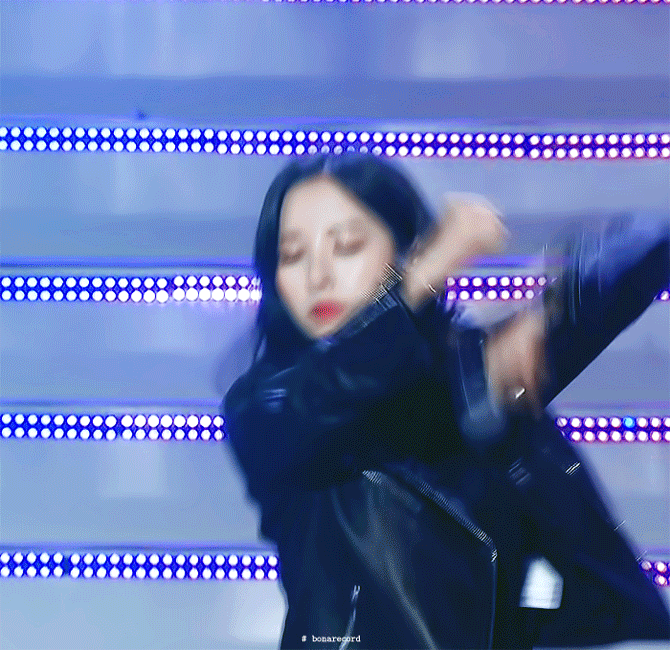 라이더 자켓입은 우조소녀 보나.jpgif | 인스티즈