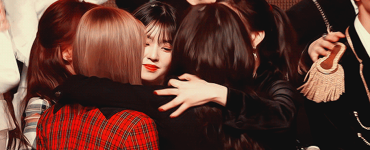 2018년을 맞이하는 레드벨벳 처제들.gif | 인스티즈