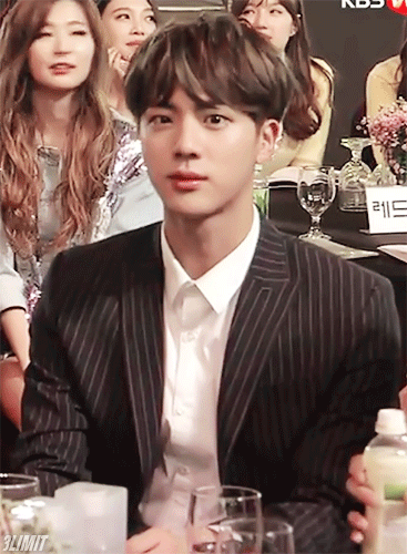 방탄소년단 진 후덜덜한 미모모음.gif (데이터주의) | 인스티즈