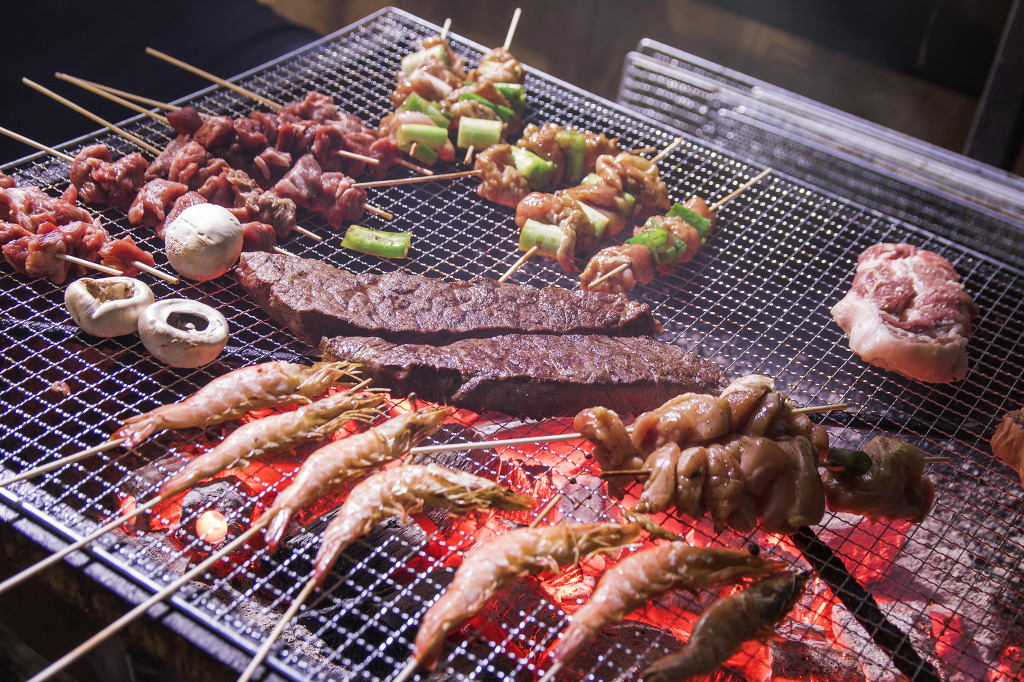 친구들과 여행 가서 해먹은 바베큐 끝판왕 | 인스티즈