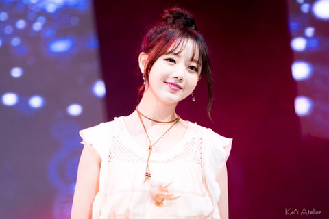 [러블리즈] 3일동안 쉬었다가 다시 일을 해야하니 뭔가 힘든 기분이라서 케이 | 인스티즈
