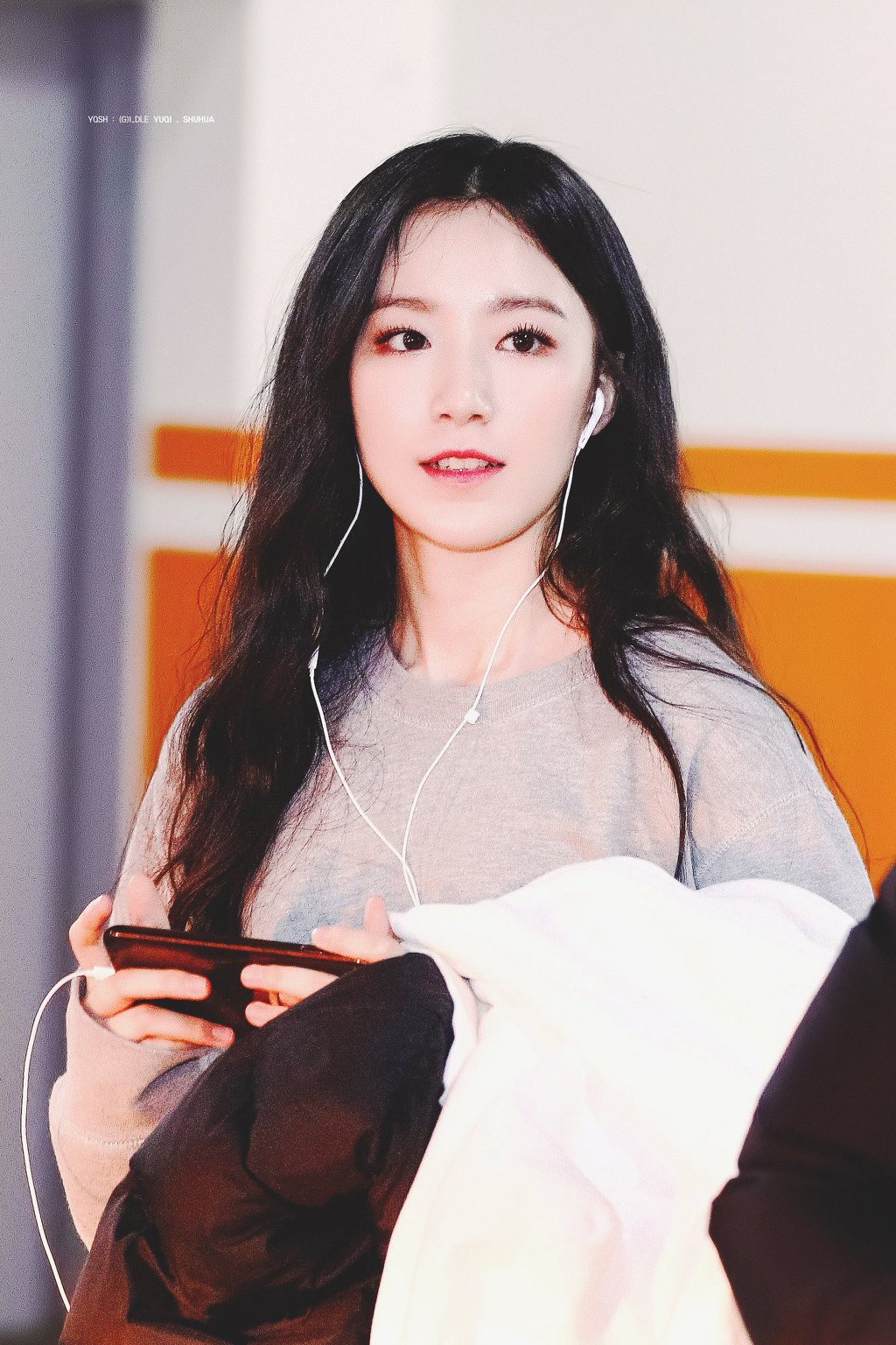 (여자)아이들의 비쥬얼담당 백설공주 슈화.jpgif (311장) | 인스티즈