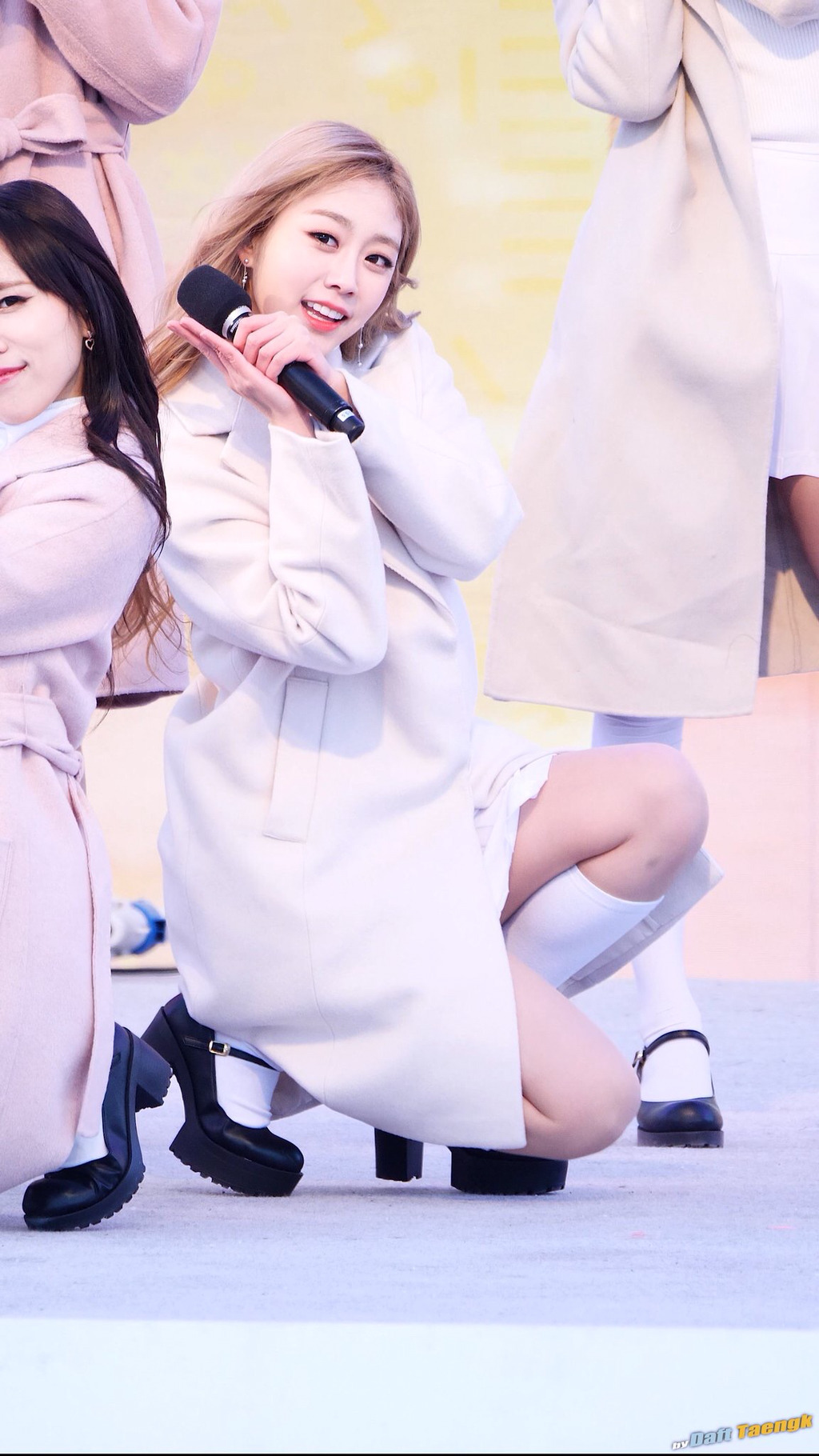 [러블리즈] 미니빔을 갖고싶은 마음이 들어서 지수 | 인스티즈