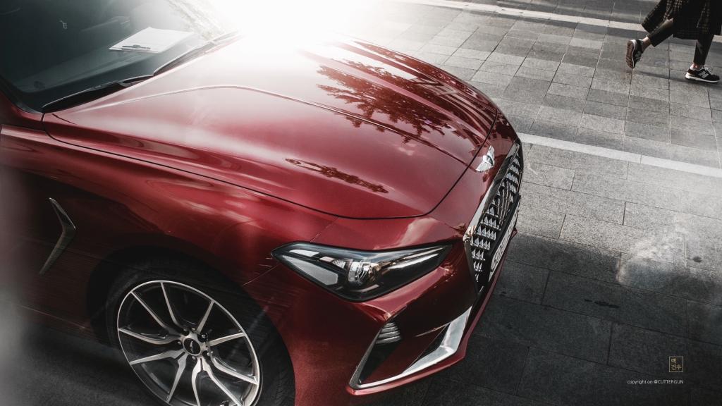 사진 찍기위해서 차를 구하는 있는 고딩 | 인스티즈