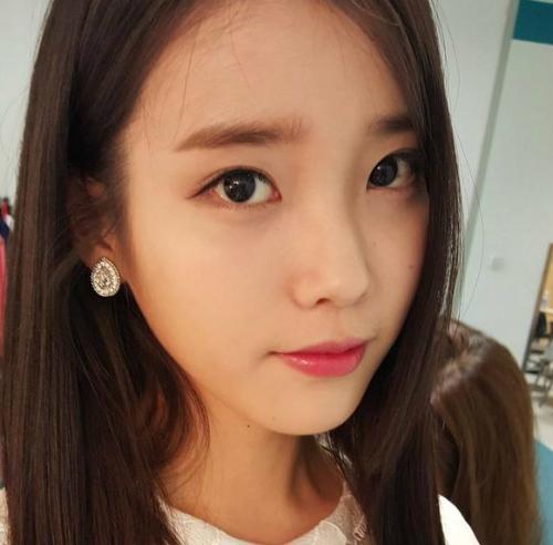 아이유 | 인스티즈